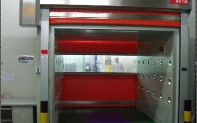 Có Nên Thay Đổi Cửa Của Buồng Thổi Khí Thành Cửa Cuốn ?